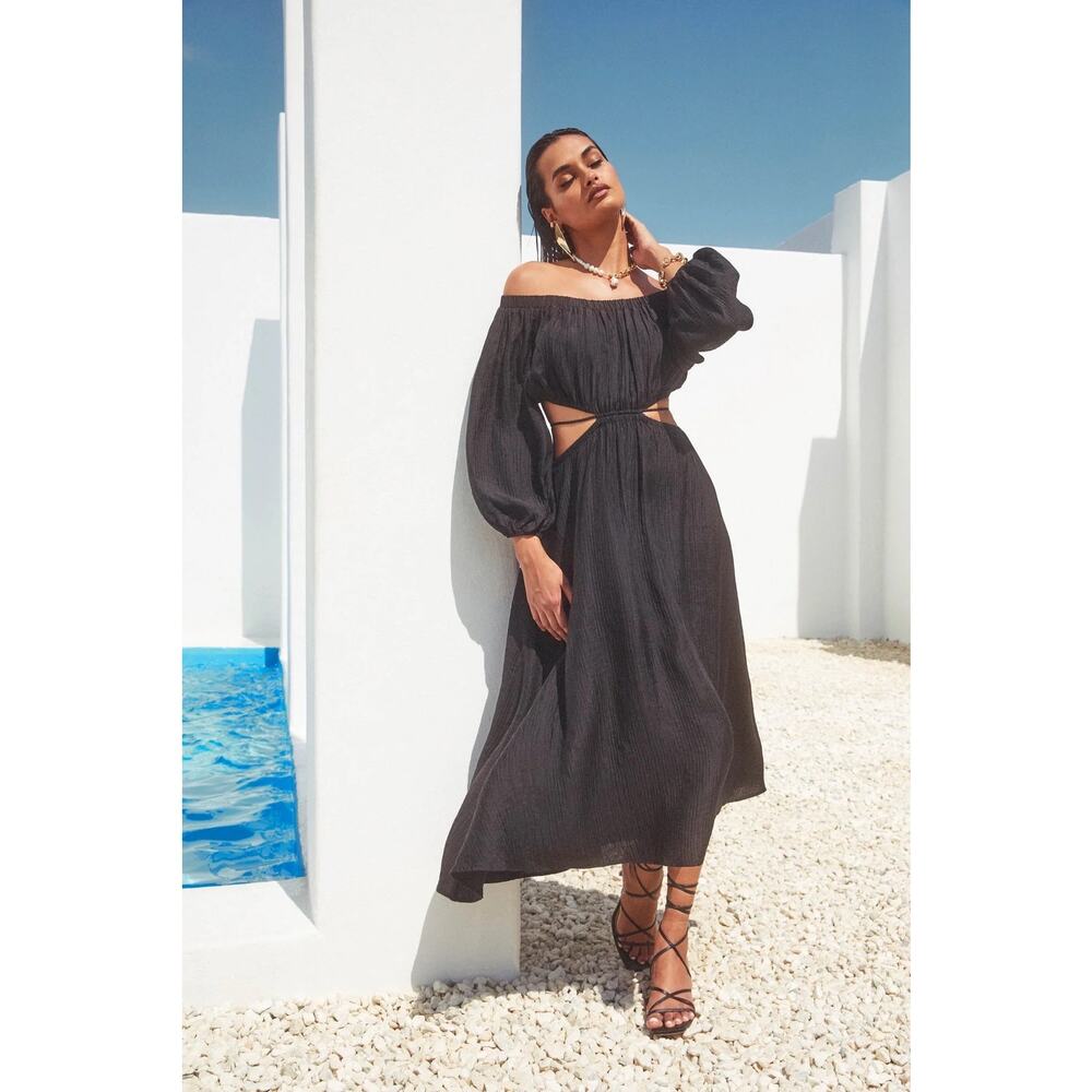 ASTR The Label Cassian‎ Off The Shoulder Cut Out Dress Size Small